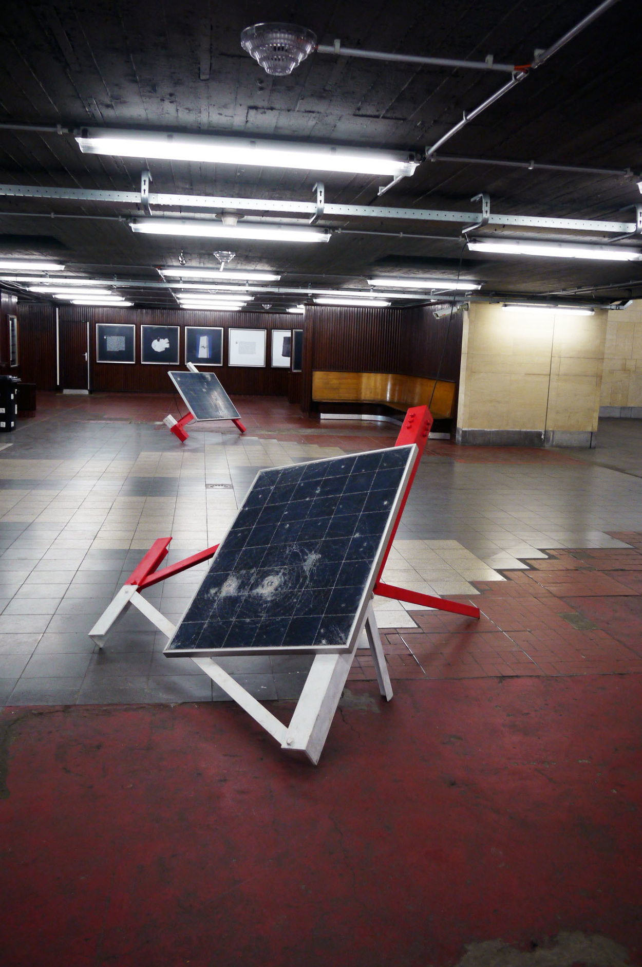 Performance Electrics at Congres Station, courtesy of AGENCY AGENCY (c) Vincen Beeckman 2015