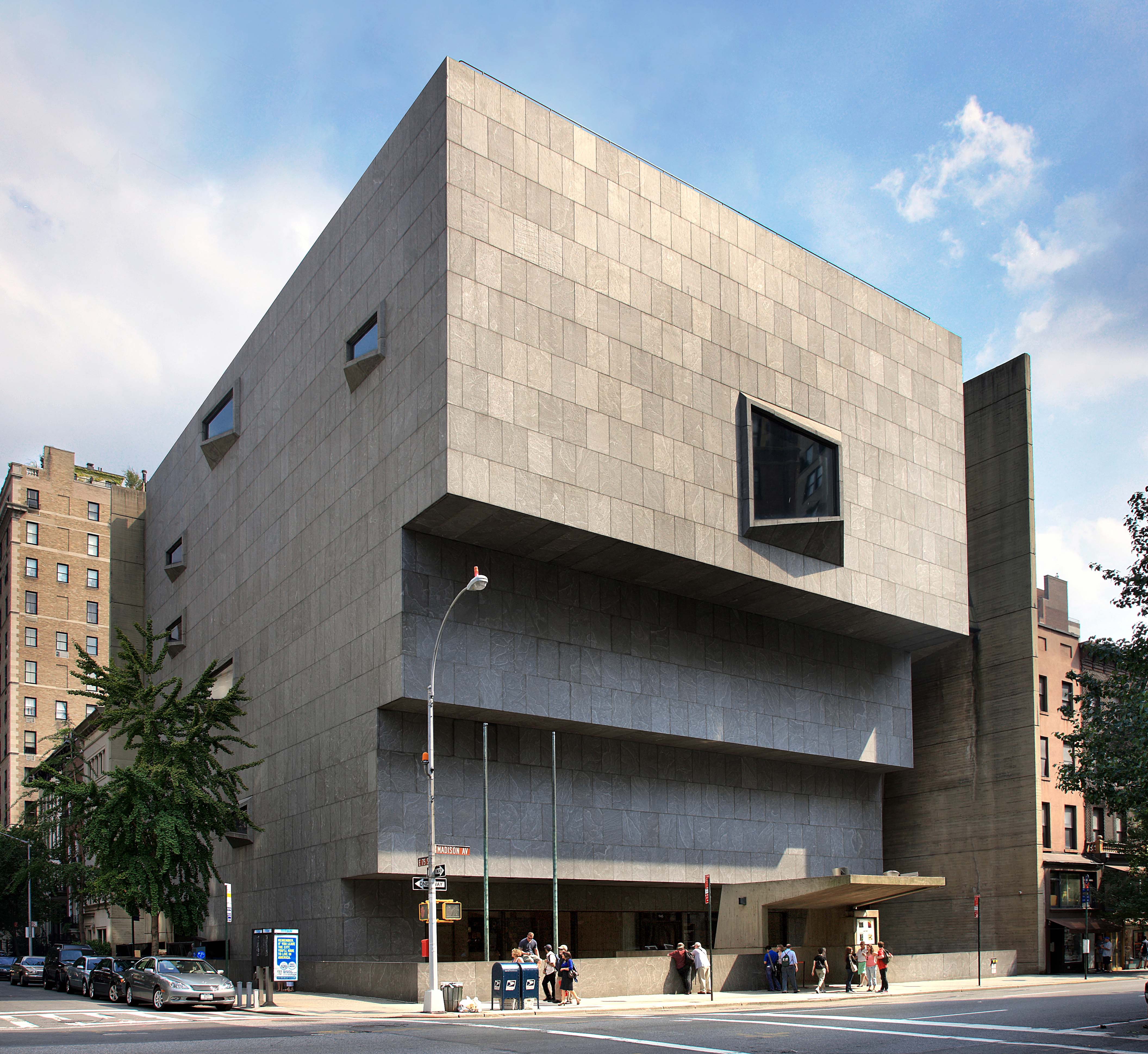 3. The Met Breuer- day_photograph by Ed Lederman