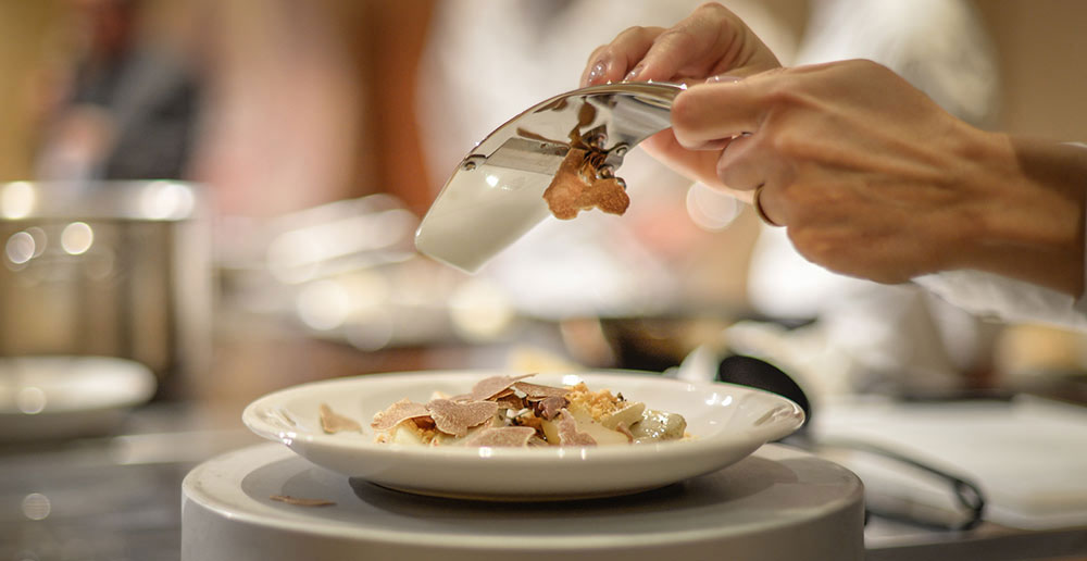 Best-Food-Festivals-Alba-Truffle-Festival-Italy