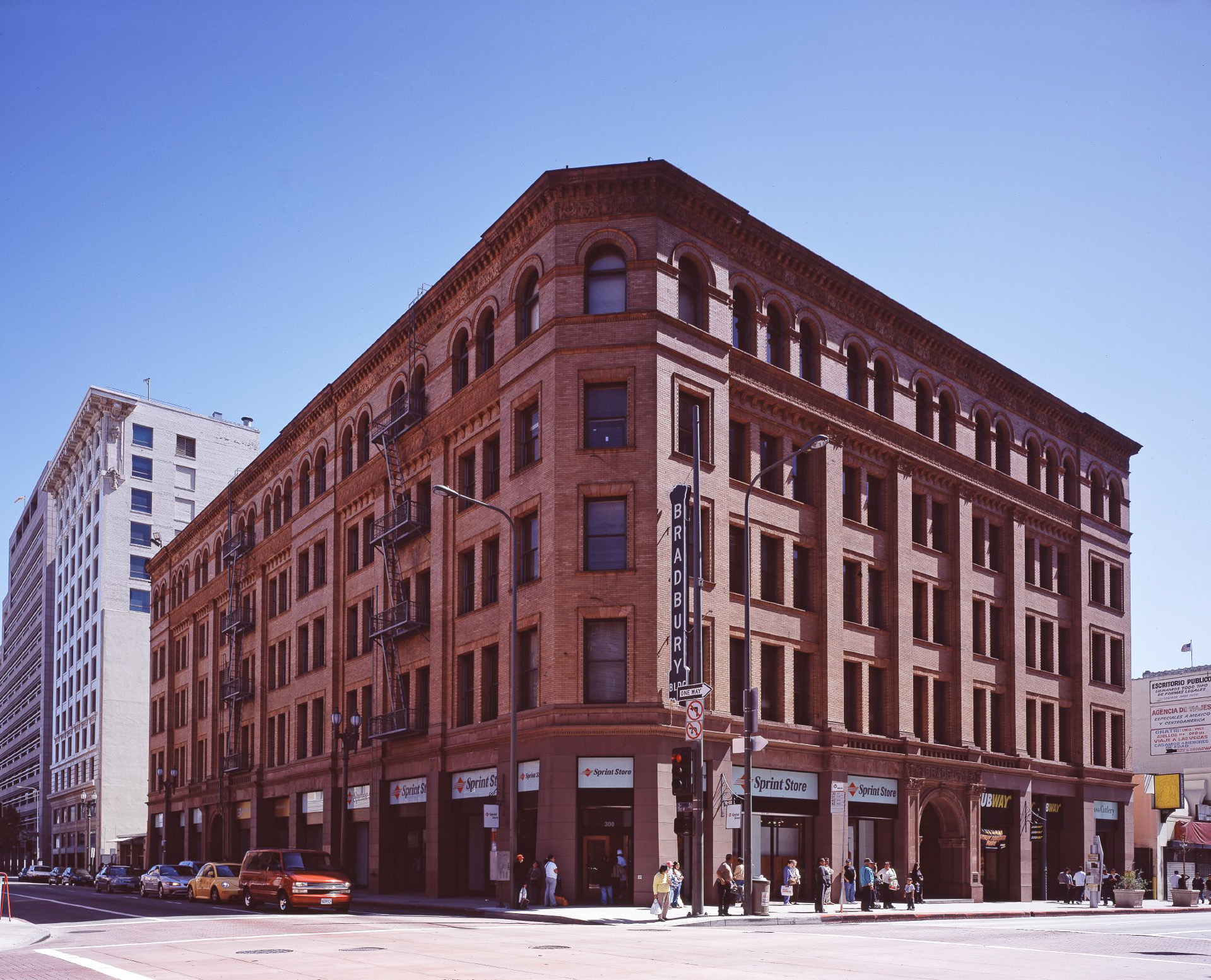 Best Buildings in LA (2 of 5)