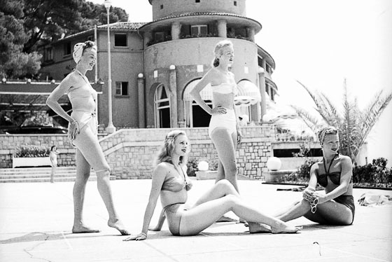 Monte Carlo Beach Hotel Monaco RevieGirls-Monte-Carlo-Beach